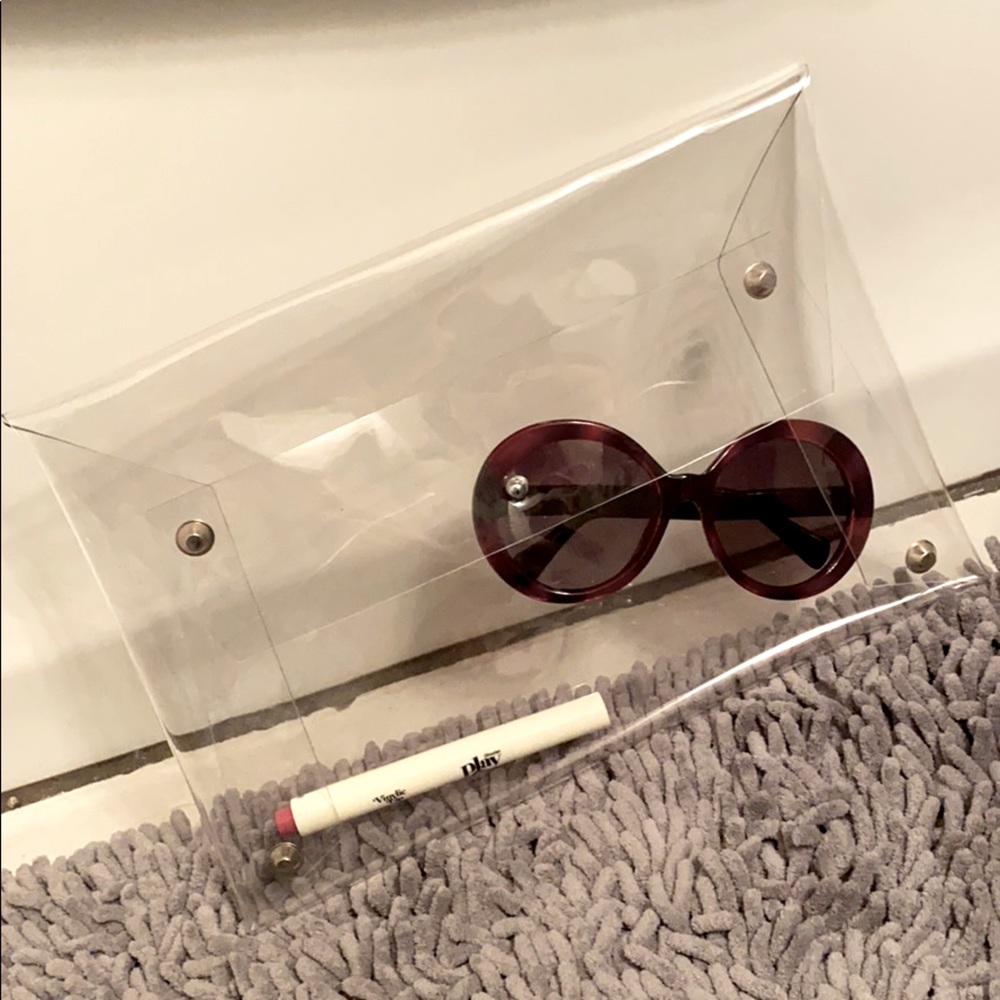 •clear vinyl envelope clutch•